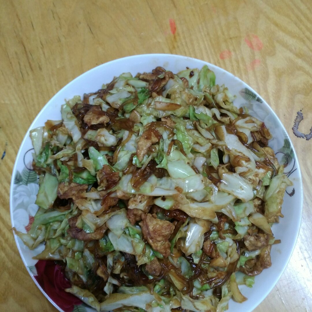 包菜粉丝炒鸡蛋