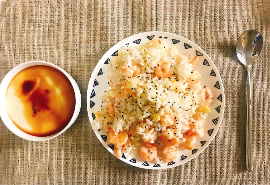 虾仁炒饭