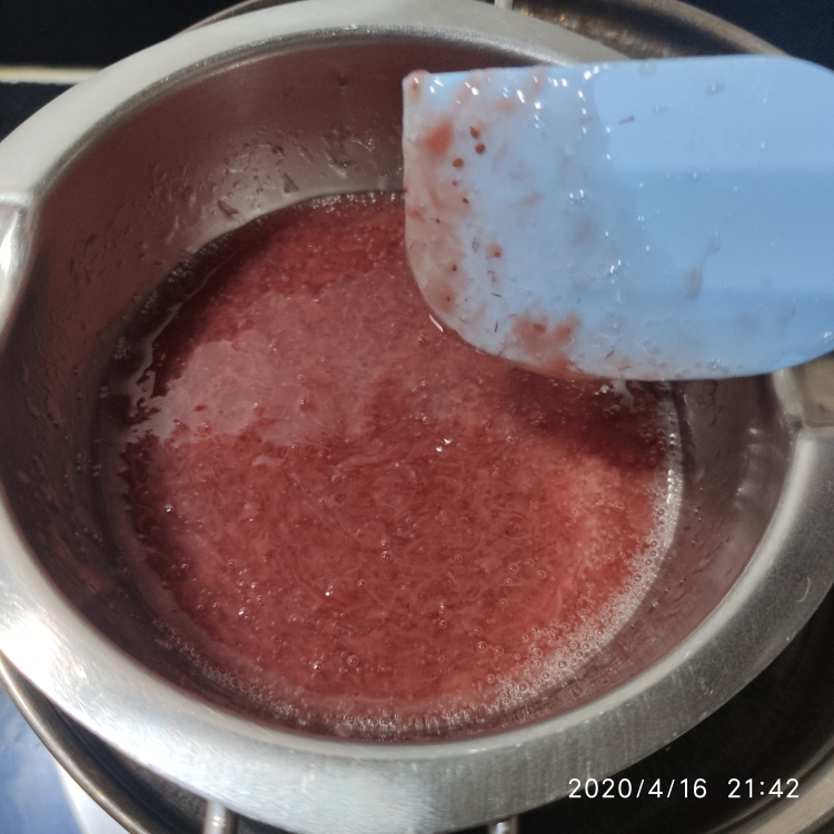 草莓酱酸奶慕斯的做法 步骤5