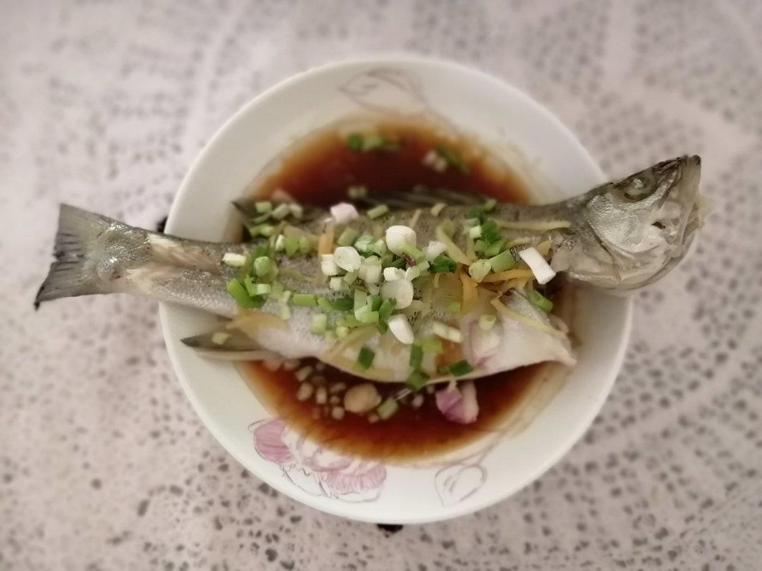 清蒸鲈鱼