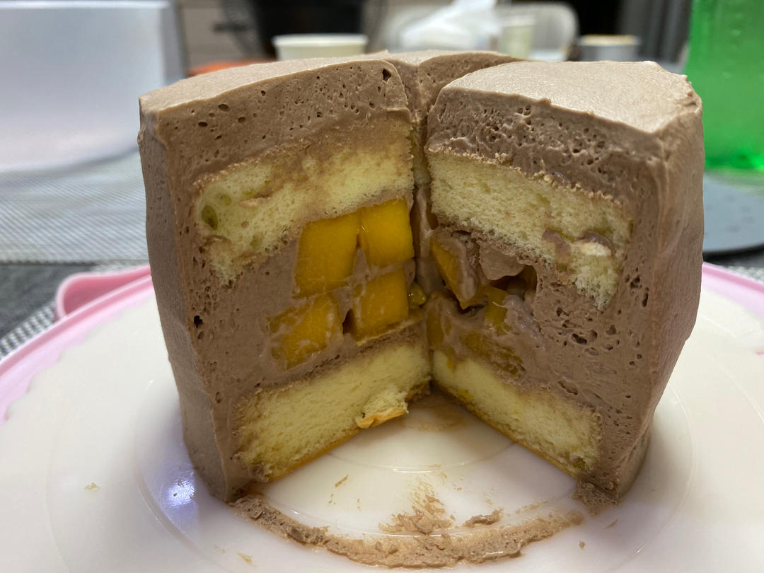 戚风蛋糕胚（含四寸、五寸、六寸、八寸、十寸戚风蛋糕配方）