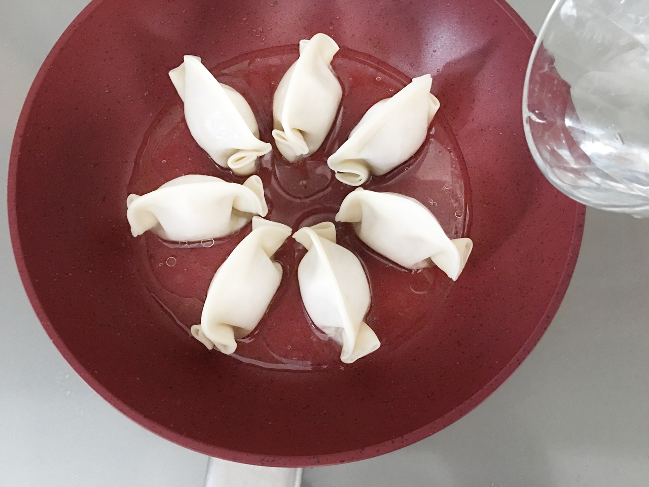 香脆美味的冰花煎饺的做法 步骤2