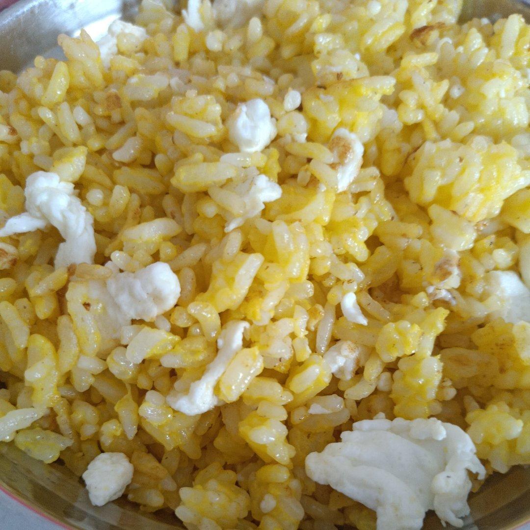 颗颗分明的蛋炒饭