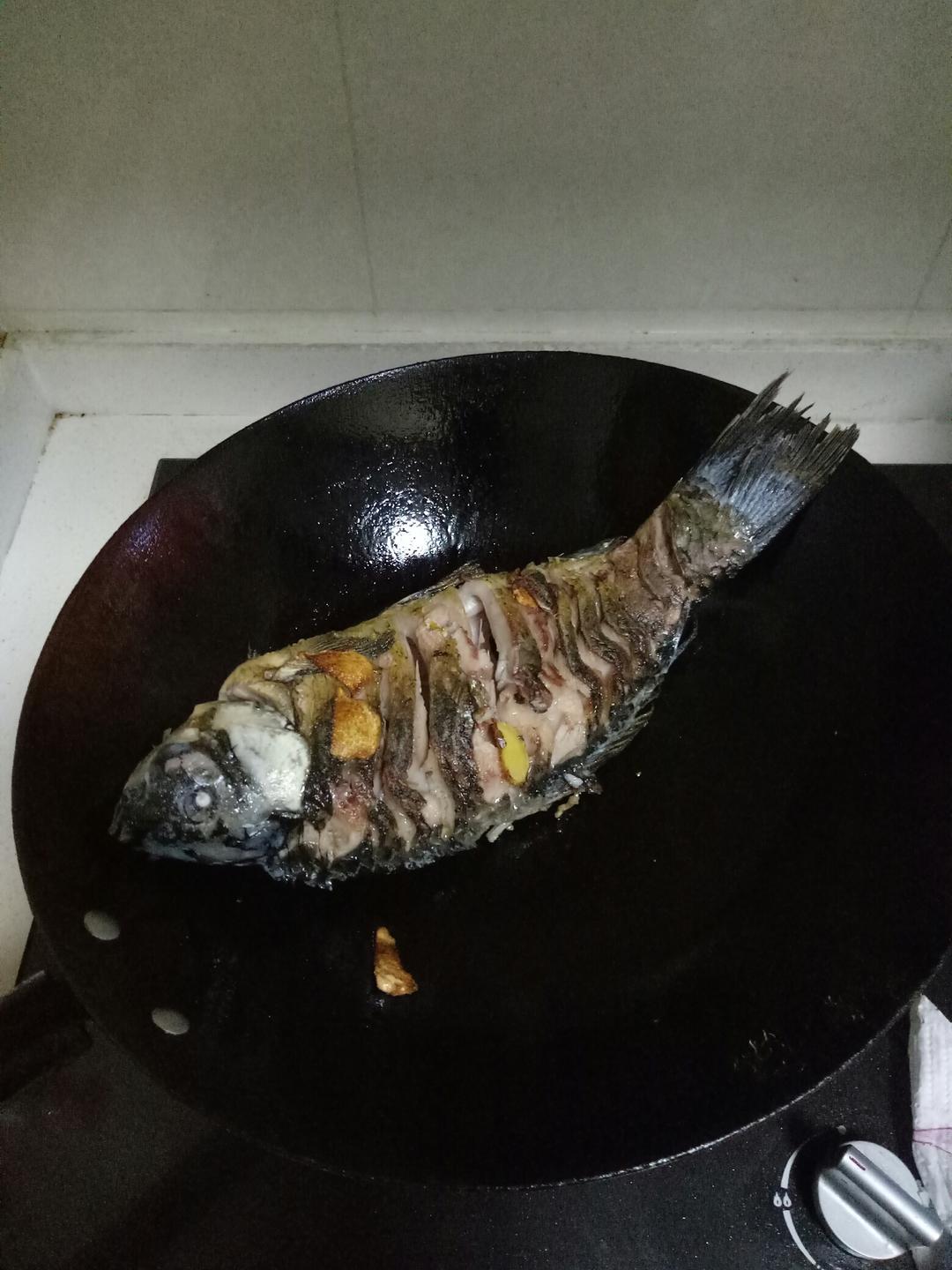 煎鱼不粘锅的诀窍的做法