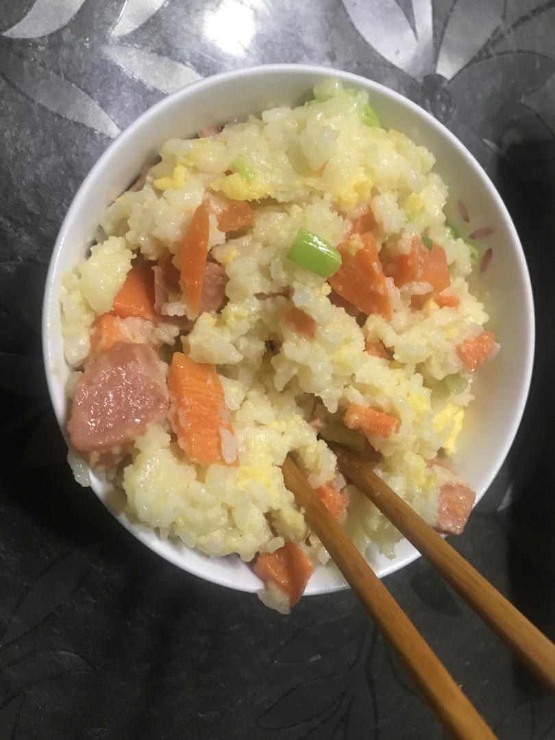 扬州炒饭（剩饭变美食，从此不剩饭）