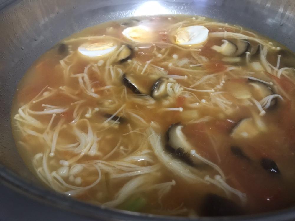 西红柿菌菇火锅汤底（原汁原味没有一点鸡精，不需要料包）健康生活每一天