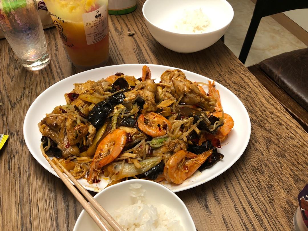 厨师长教你：“麻辣香锅”的正宗做法，看得口水直流 ！