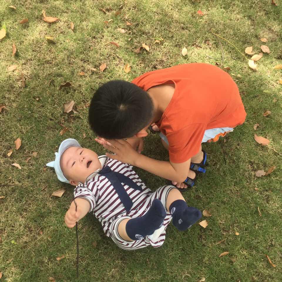 张，小飞