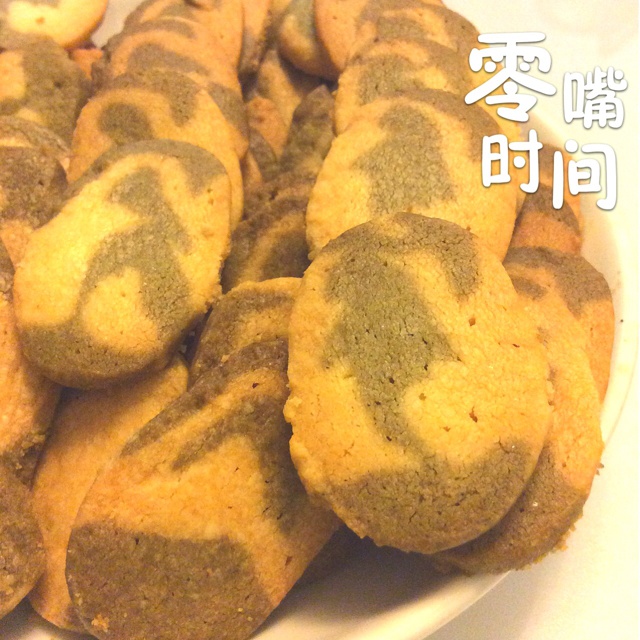 双色大理石纹饼干制作方法（花纹整形详细图解版）