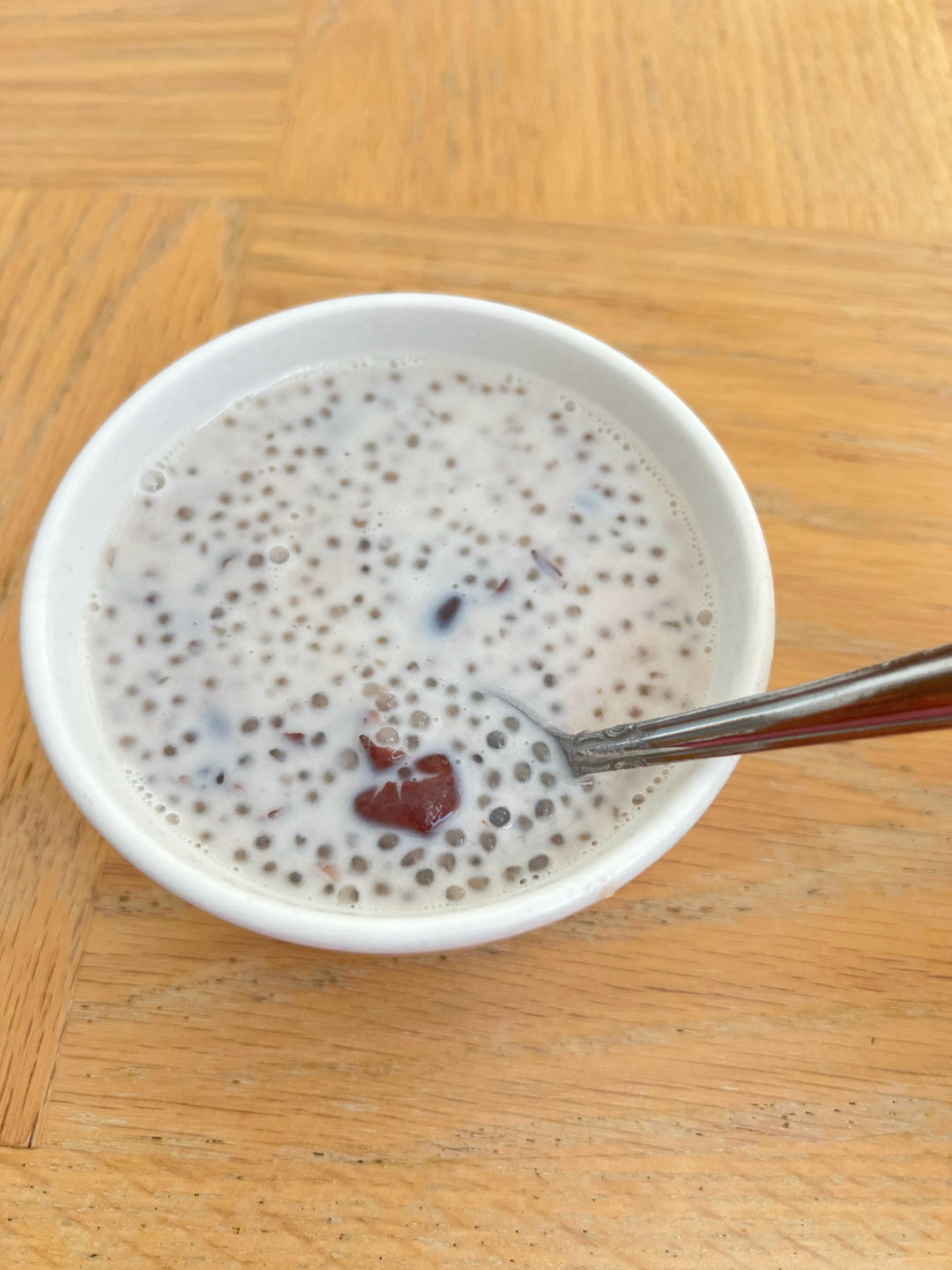 红豆牛奶西米露