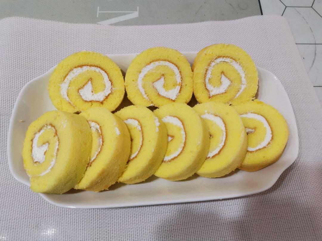 【小高姐】蛋糕卷 技巧分享 卷起容易 不会开裂