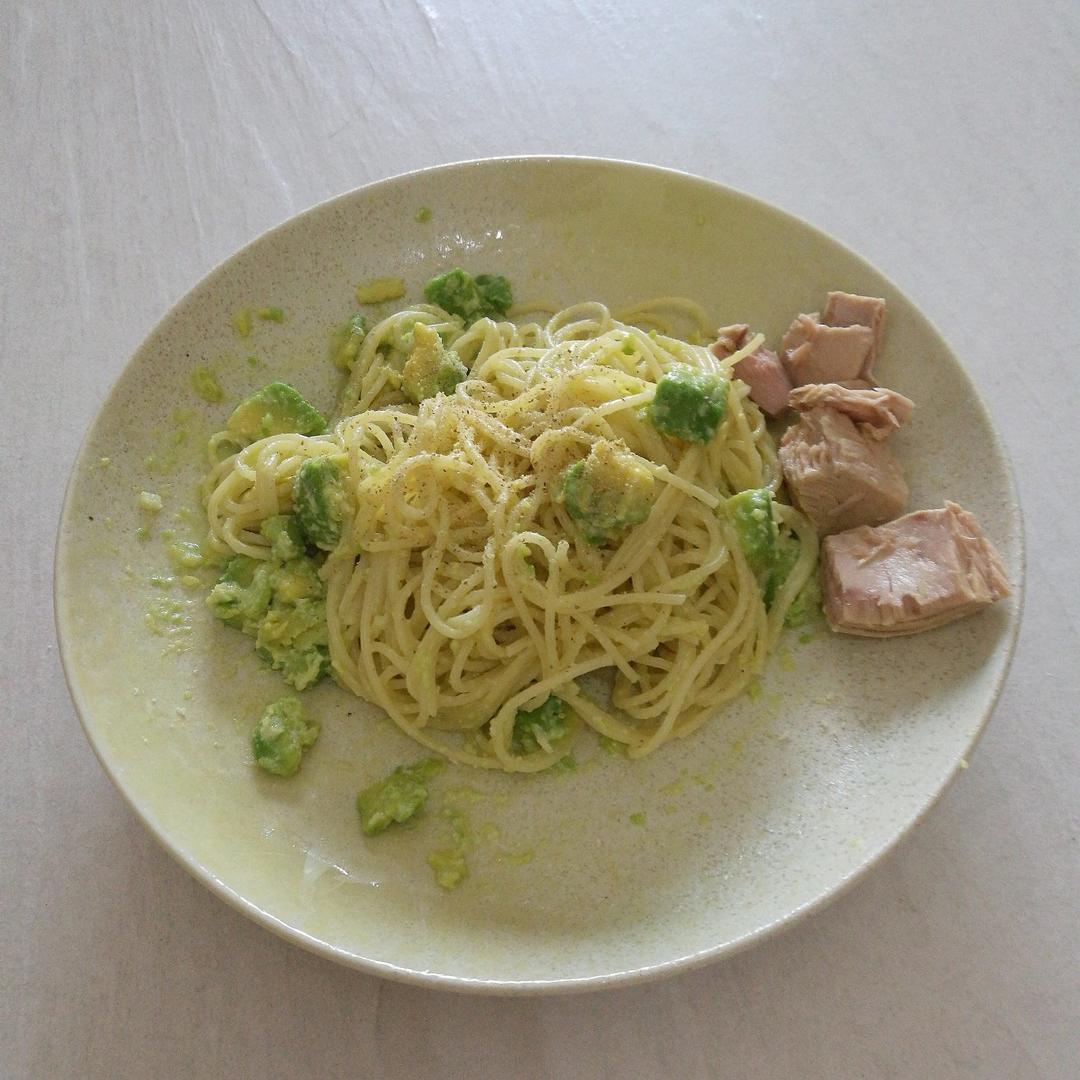 牛油果意面