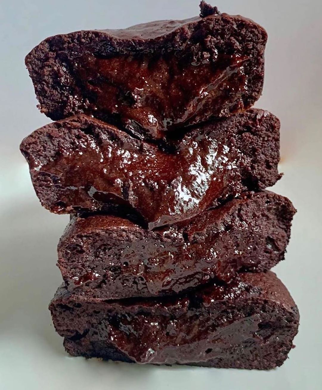 一口满足之5分钟完美版无糖低碳生酮浆爆流心黑巧克力可可蛋糕（ph大师方子改）的做法 步骤3
