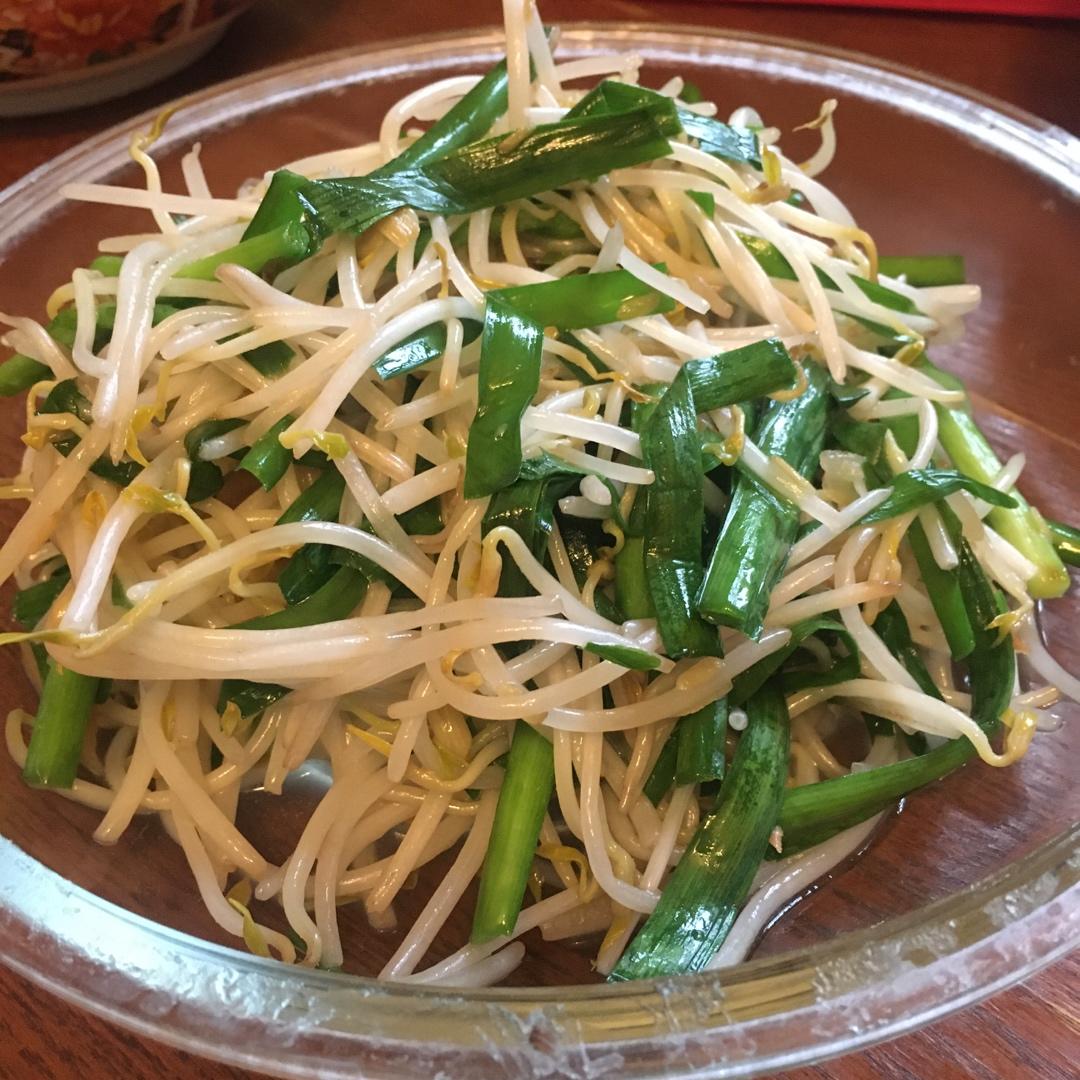 素炒绿豆芽-涪陵榨菜火了，用它做一道补肾清热的菜，不爱吃素的人也说好吃