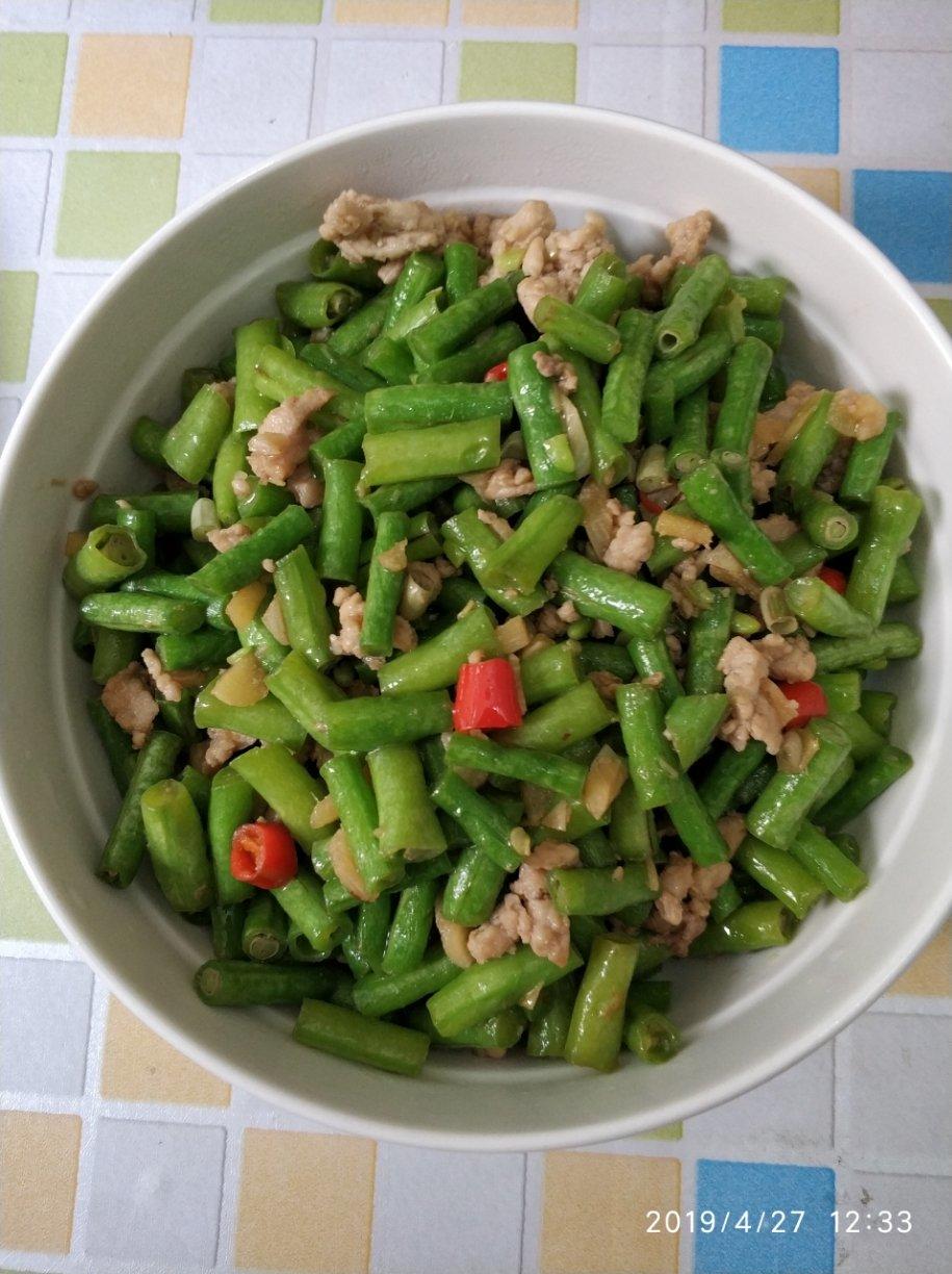 肉沫豆角下饭菜