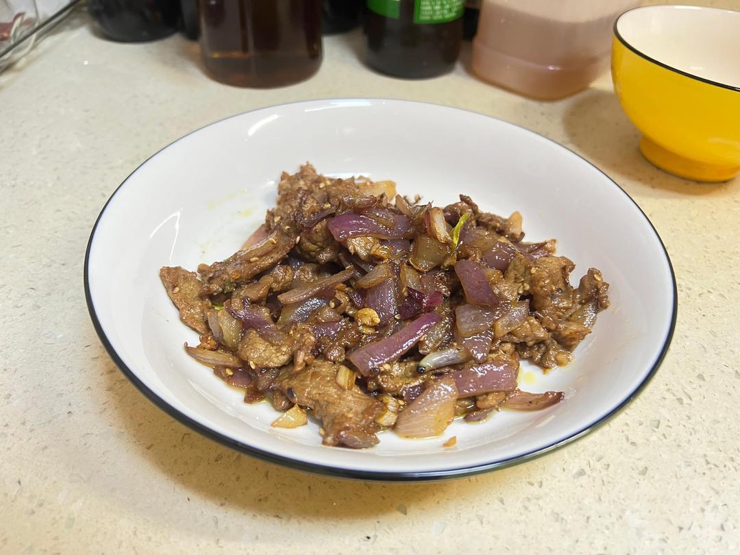 洋葱炒牛肉