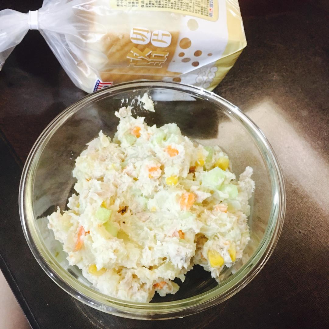 金枪鱼土豆泥沙拉
