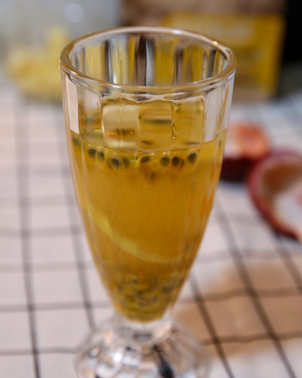 温暖向阳sunny做的百香果蜂蜜汁