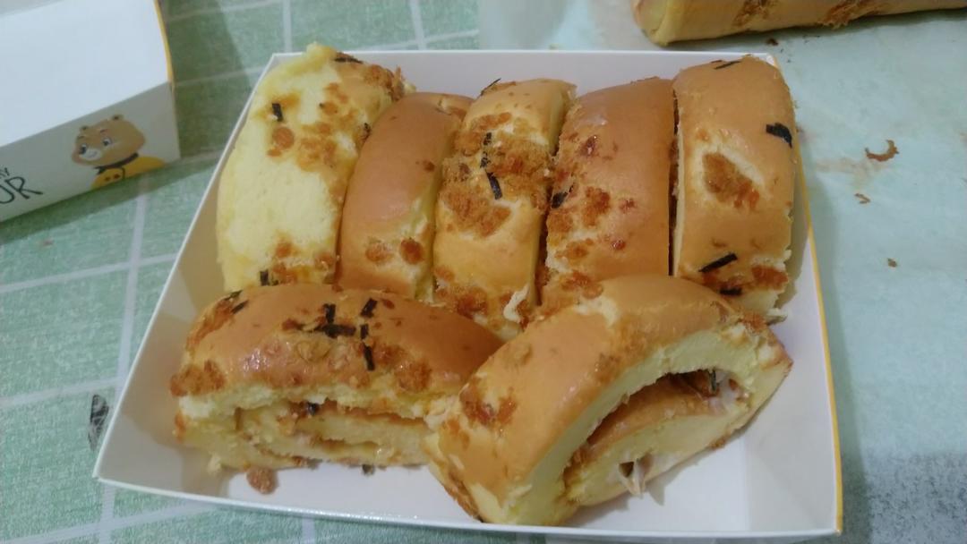 香葱肉松肥蛋糕卷～