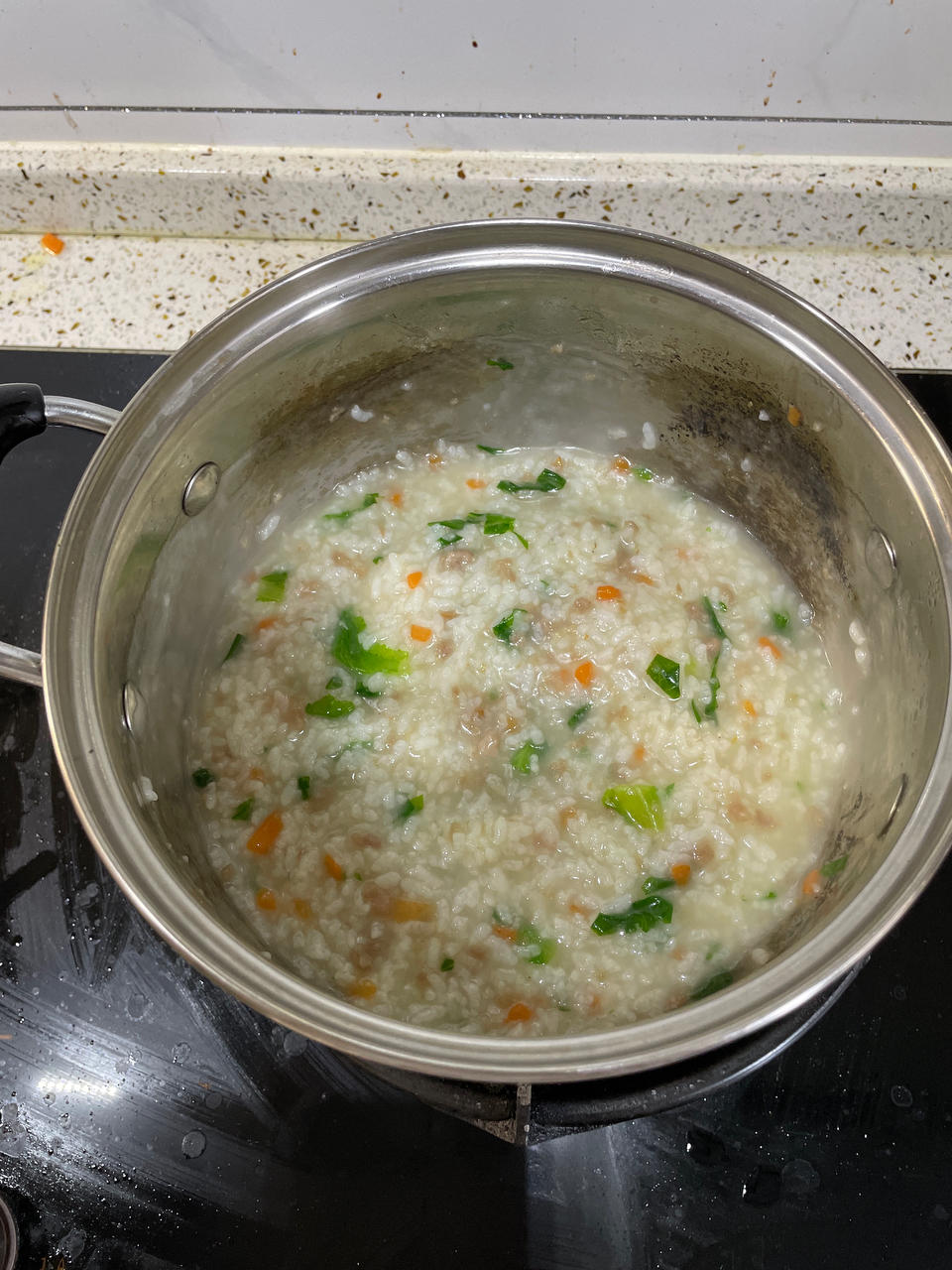 广式生菜丝牛肉粥