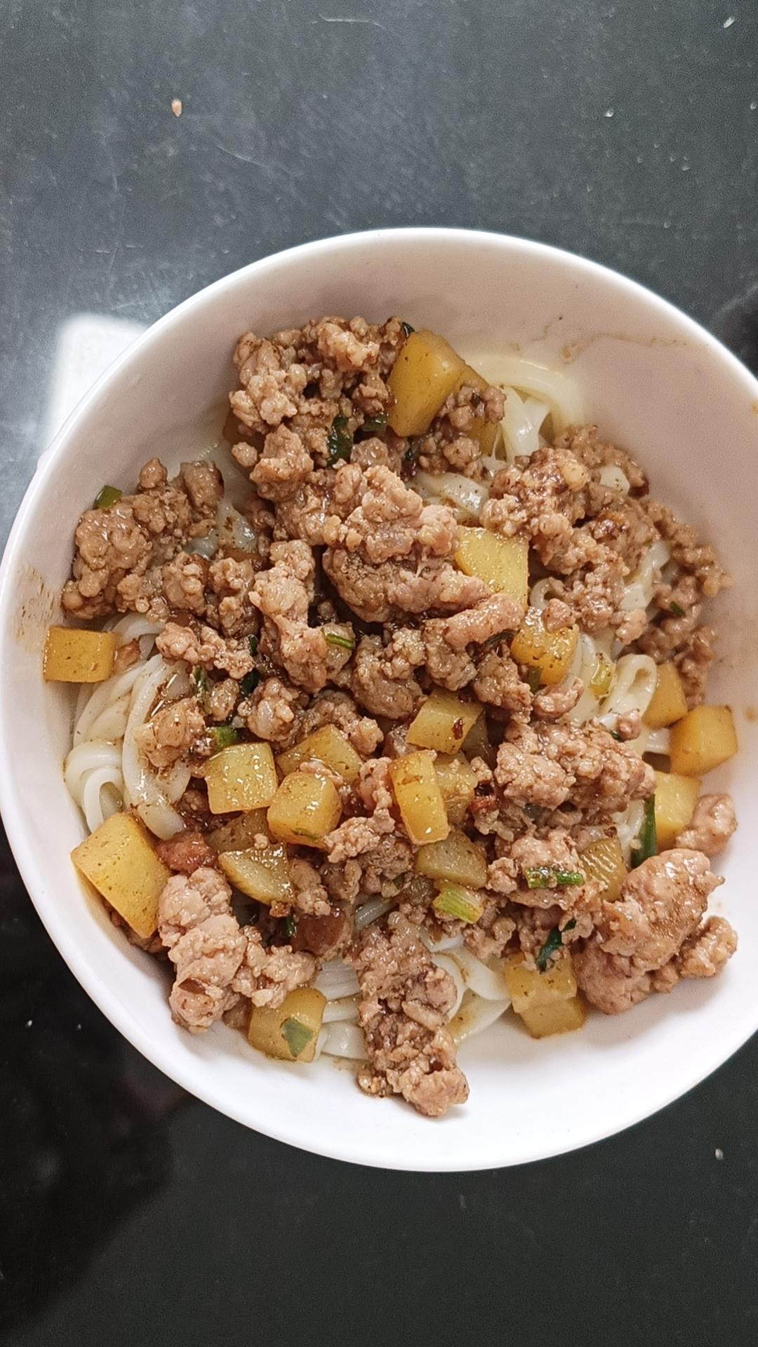 简单快手家常版炸酱面