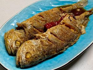 红烧小黄鱼——附煎鱼不粘锅窍门的做法 步骤17