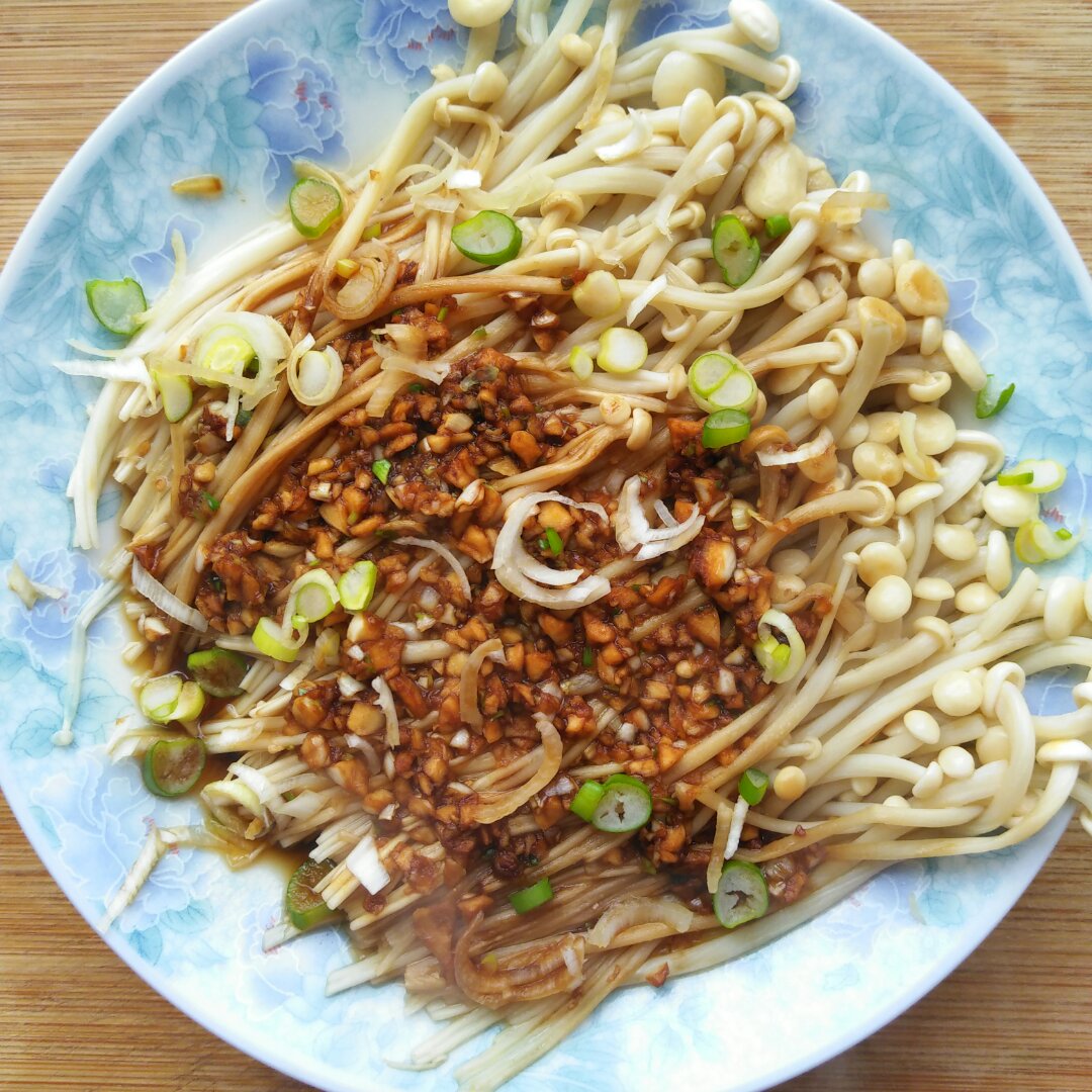 【清蒸金针菇--微波炉快手菜】
