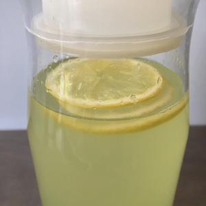 新鲜柠檬汁🍋lemonade的做法 步骤12