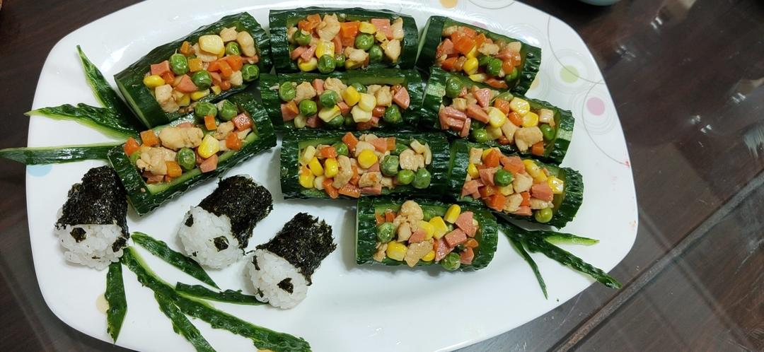 最美年夜饭-🎋翠竹报春节节高🥒（黄瓜玉米火腿鸡丁沙拉）