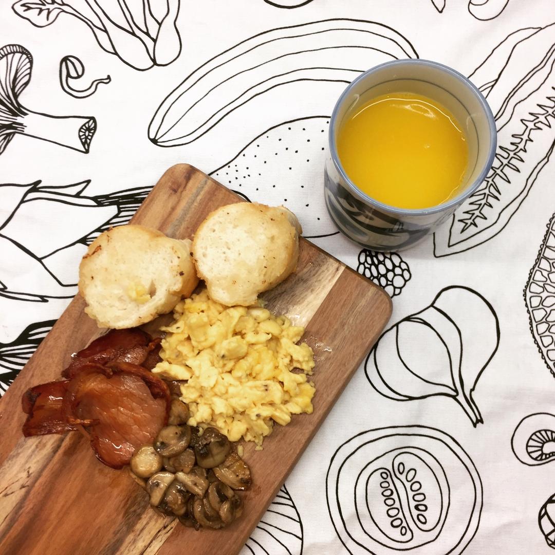 美式炒蛋 scrambled eggs