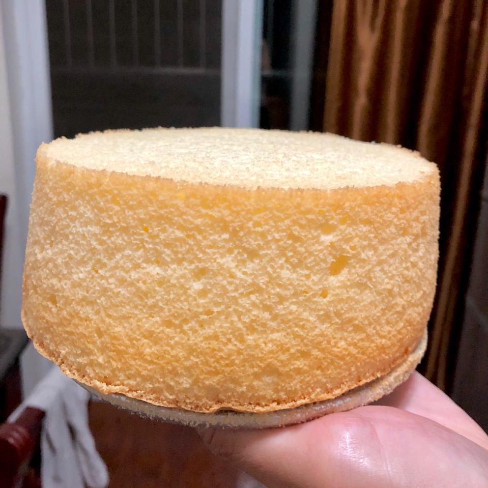 入口即化的酸奶蛋糕，又嫩又软都不用嚼，新手一看就会