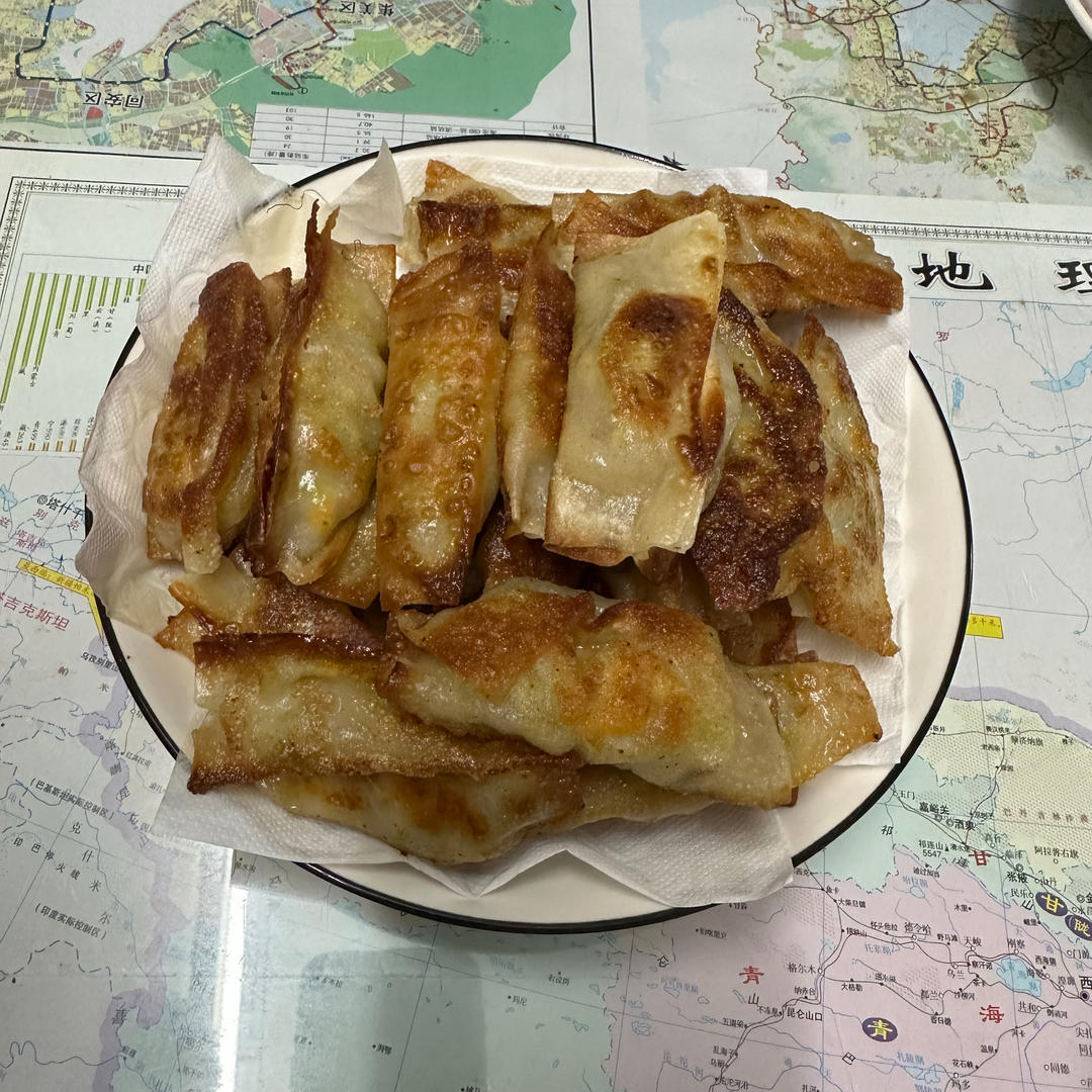 超级好吃的西葫芦鸡蛋素锅贴（馄饨皮版）