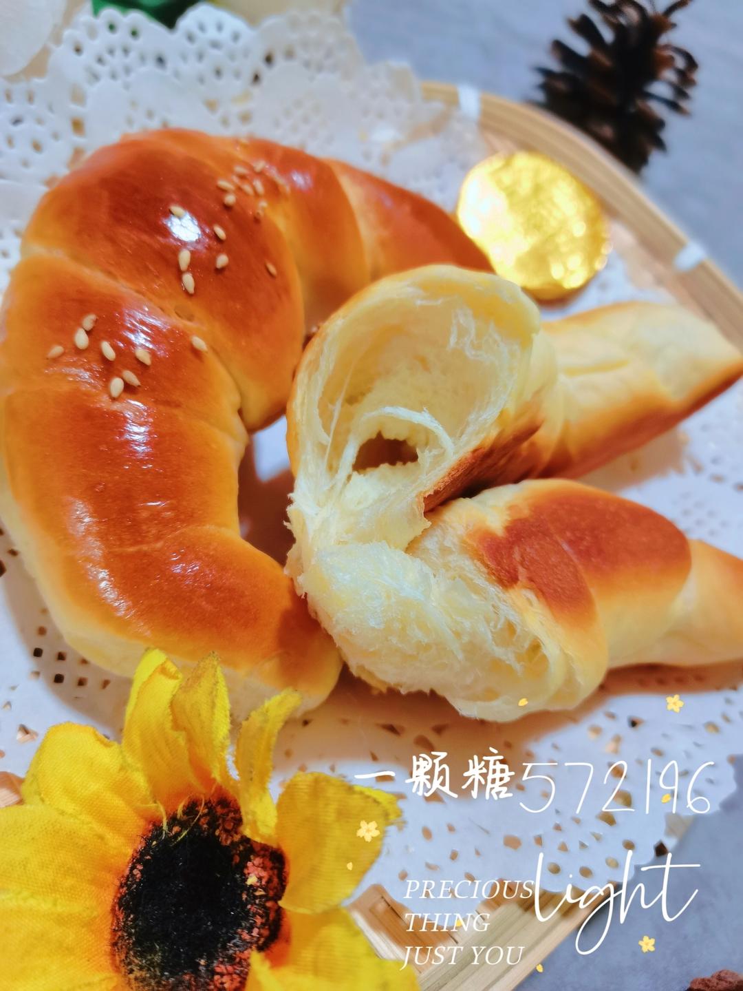 超柔拉丝༄「奶香牛角包」༄的做法