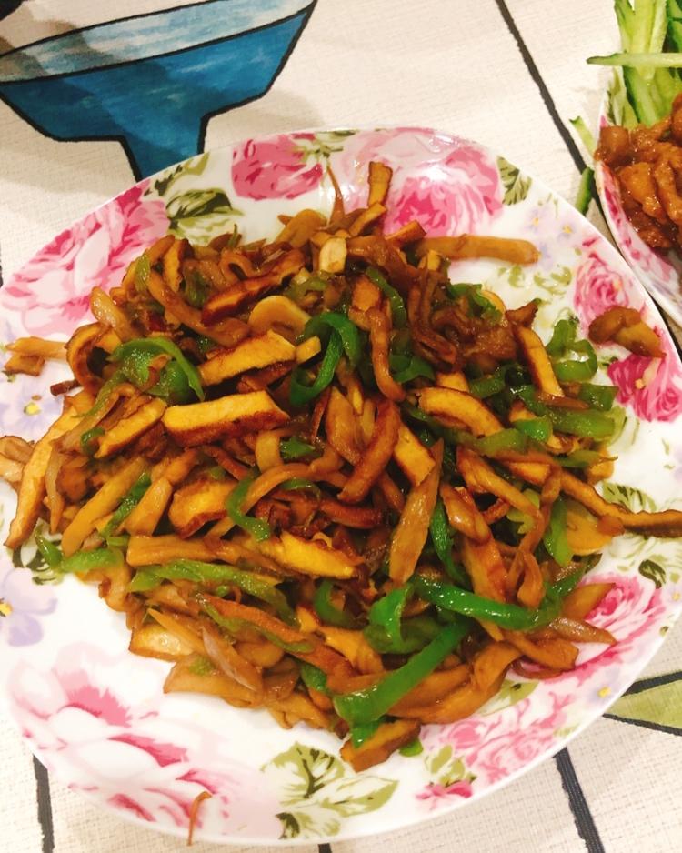 青椒素炒杏鲍菇