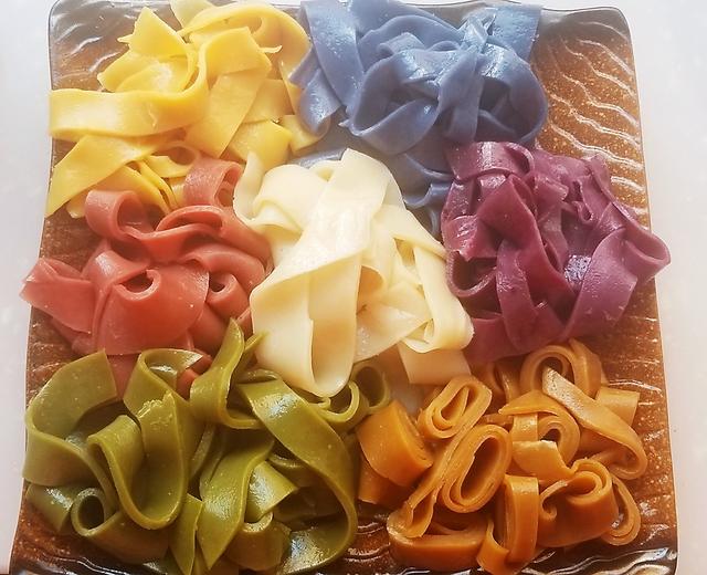 【素食】七彩凉皮~不洗面的高颜值快手凉皮的做法