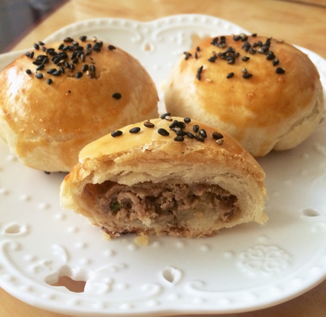 我是聪慧做的香酥鲜肉月饼