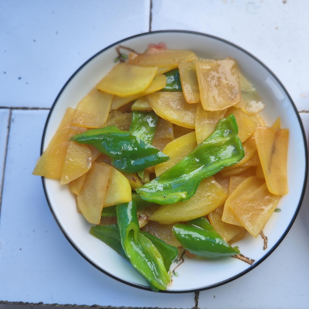 比肉都好吃的青椒炒土豆片😋简单又美味❗️