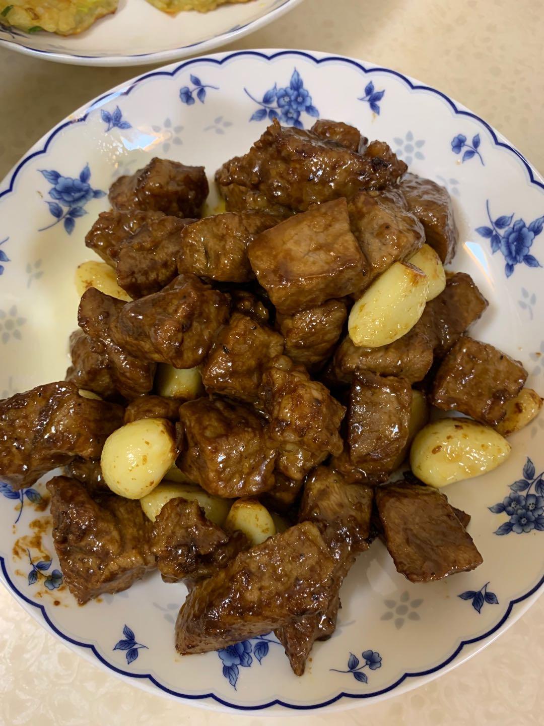 黑蒜子牛肉粒