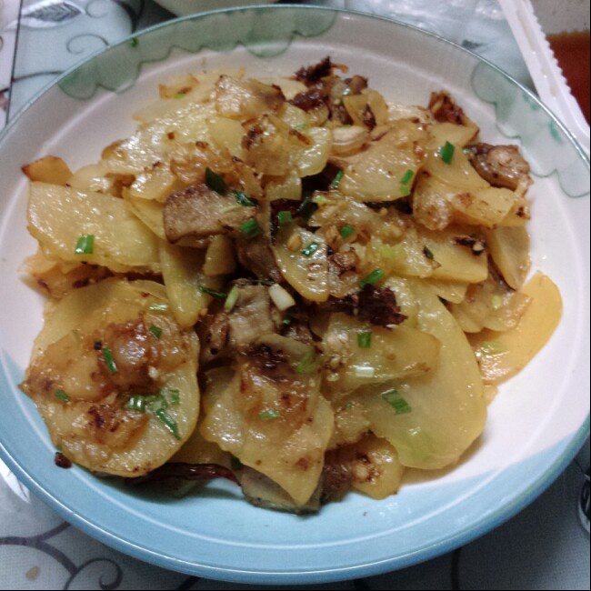 土豆回锅肉