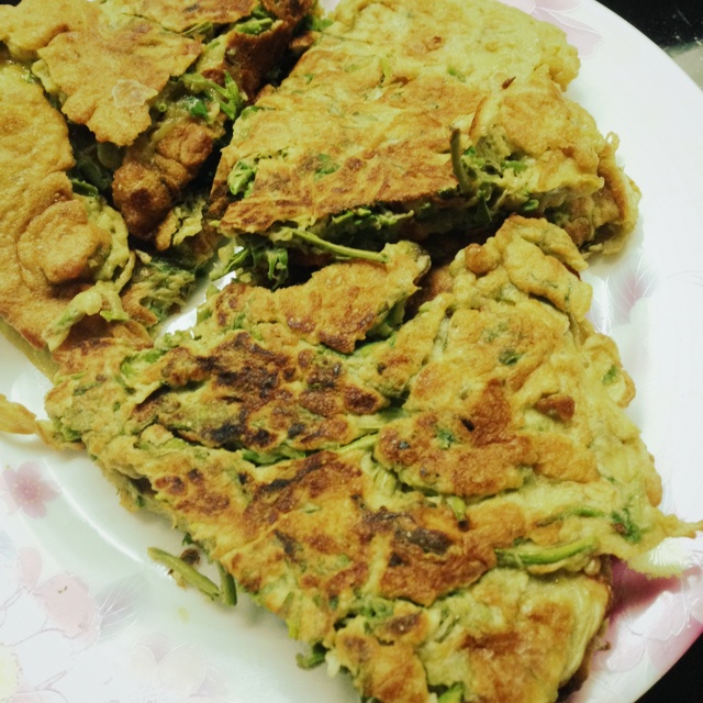 香椿鸡蛋煎饼