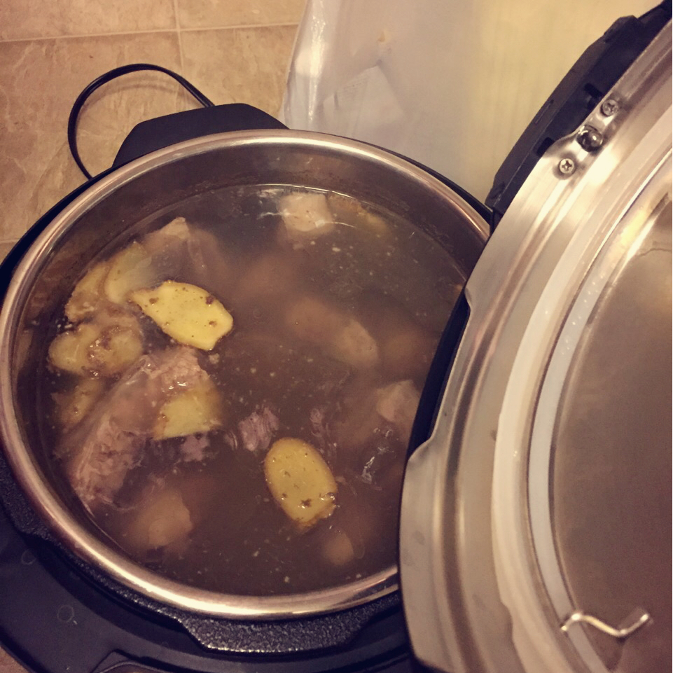 清炖脊骨汤