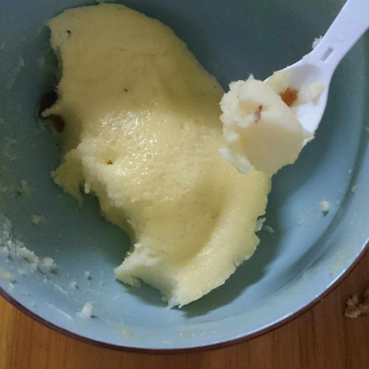 懒人食|1分钟微波炉柠檬酸奶小蛋糕（无油低脂版）
