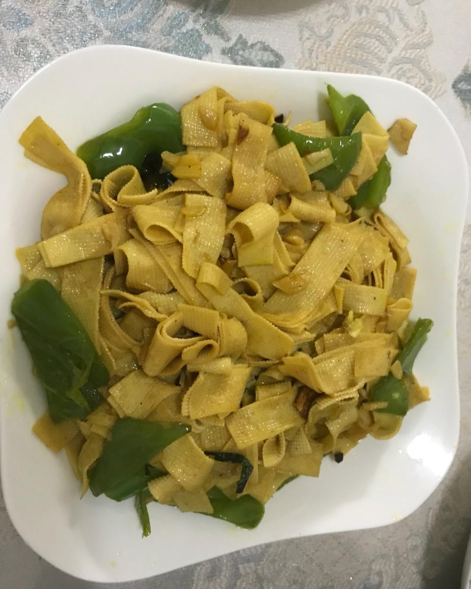尖椒豆腐皮