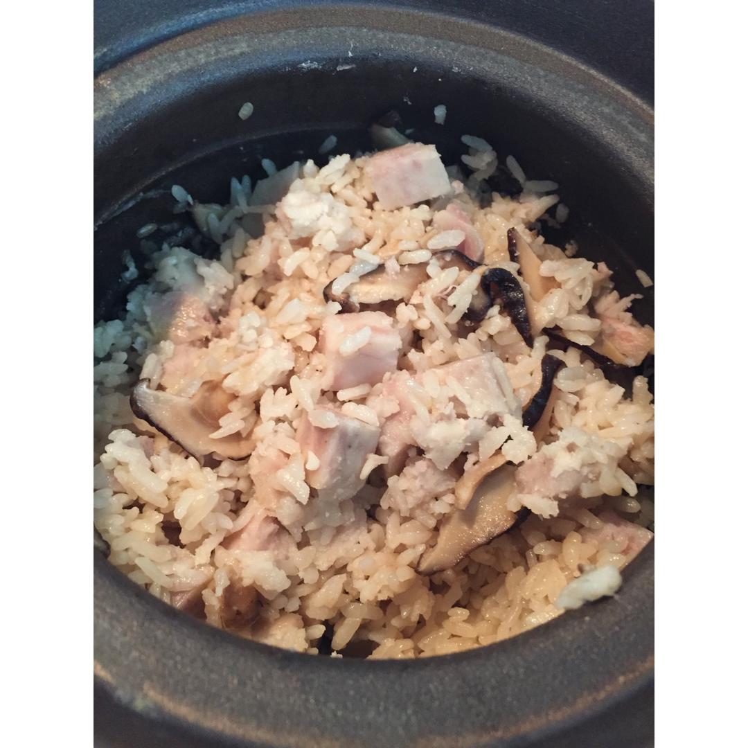 香菇芋头炊饭