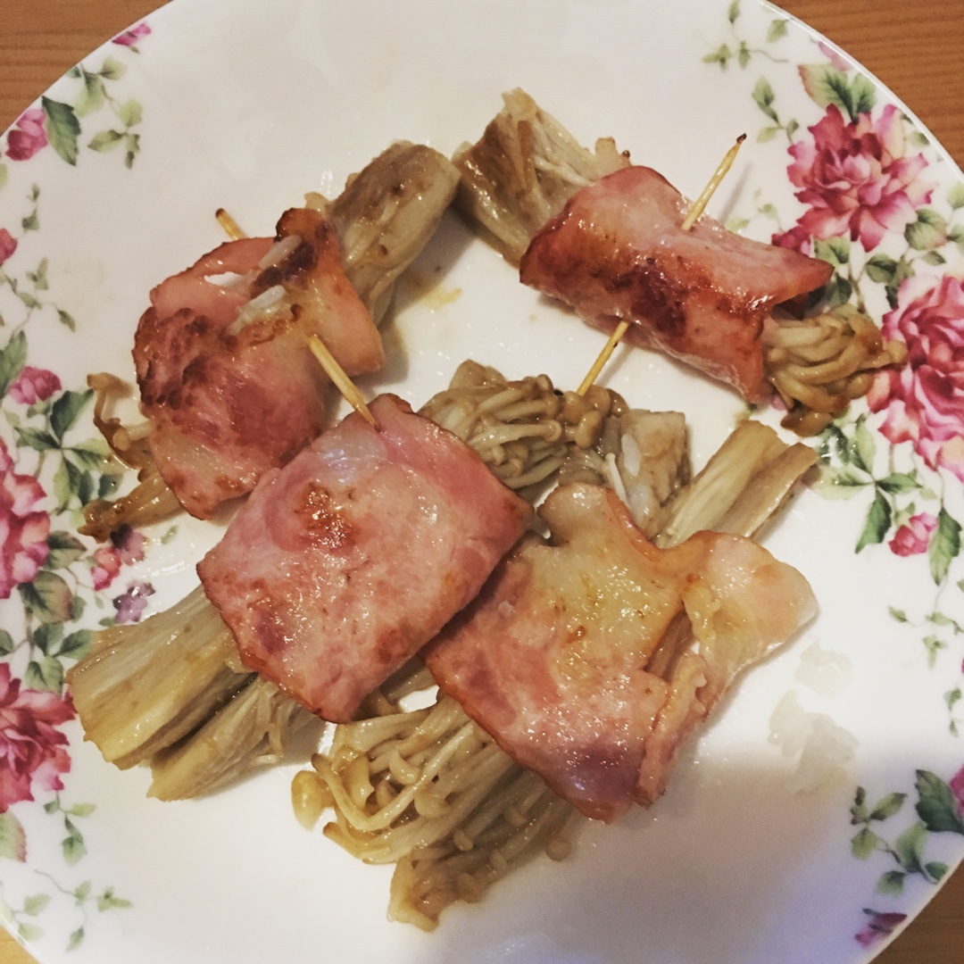 香煎培根金针菇卷