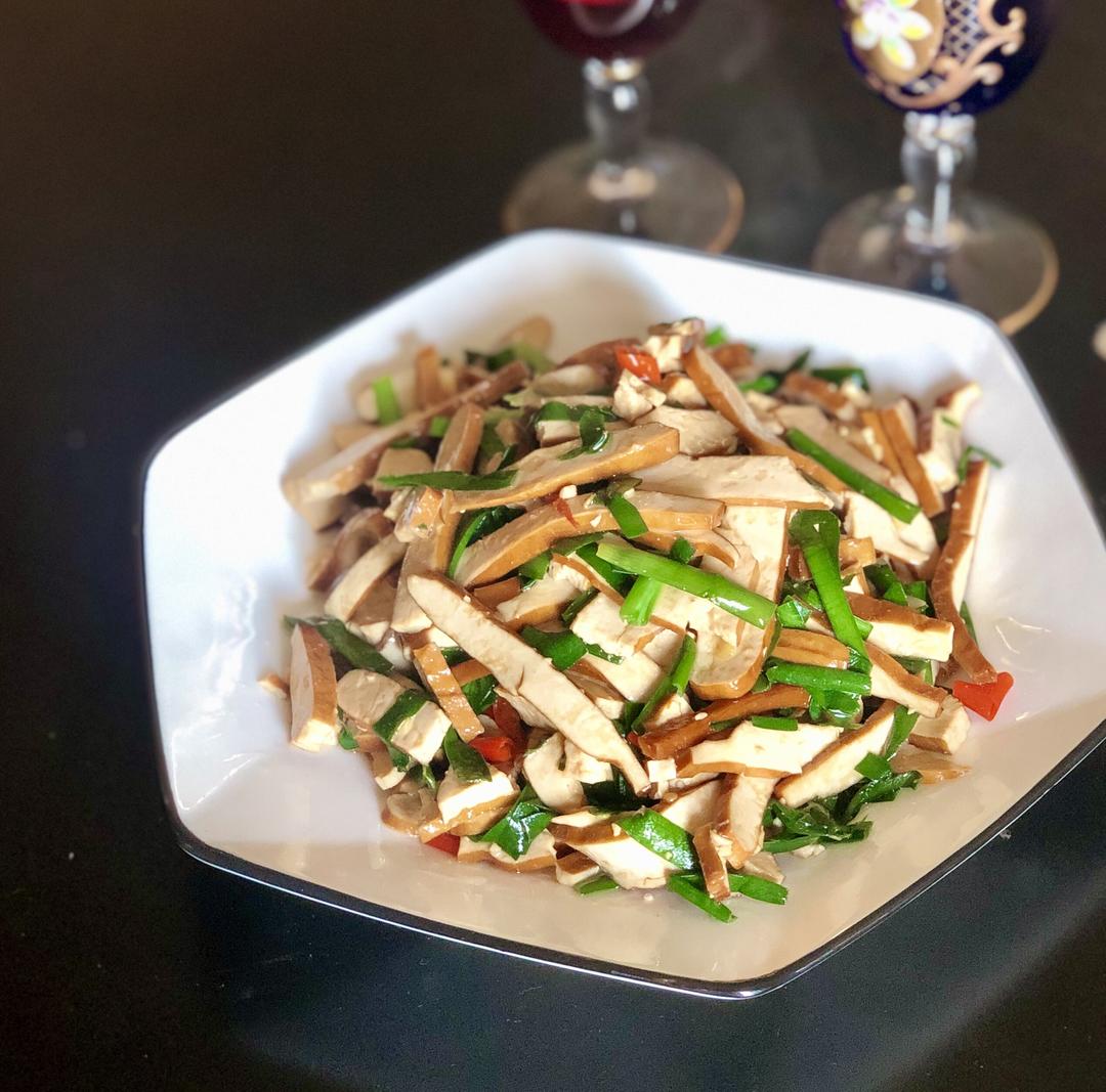 韭菜豆干的做法