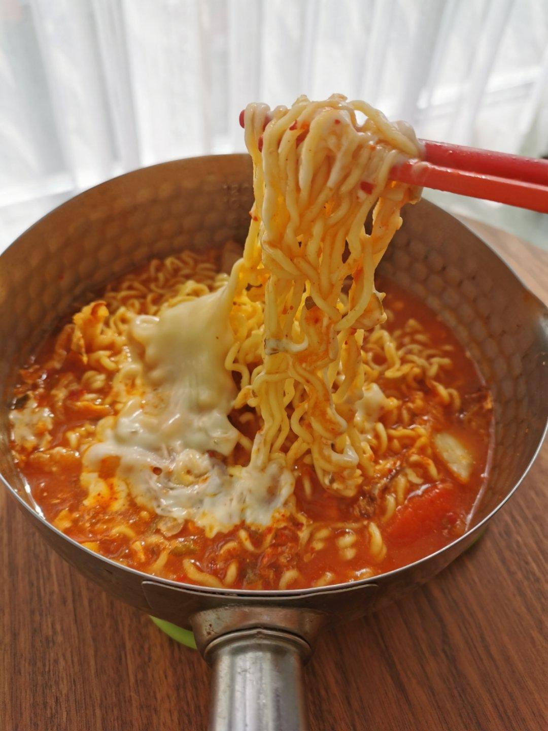 满足食欲的深夜秘密 森系浓香泡面