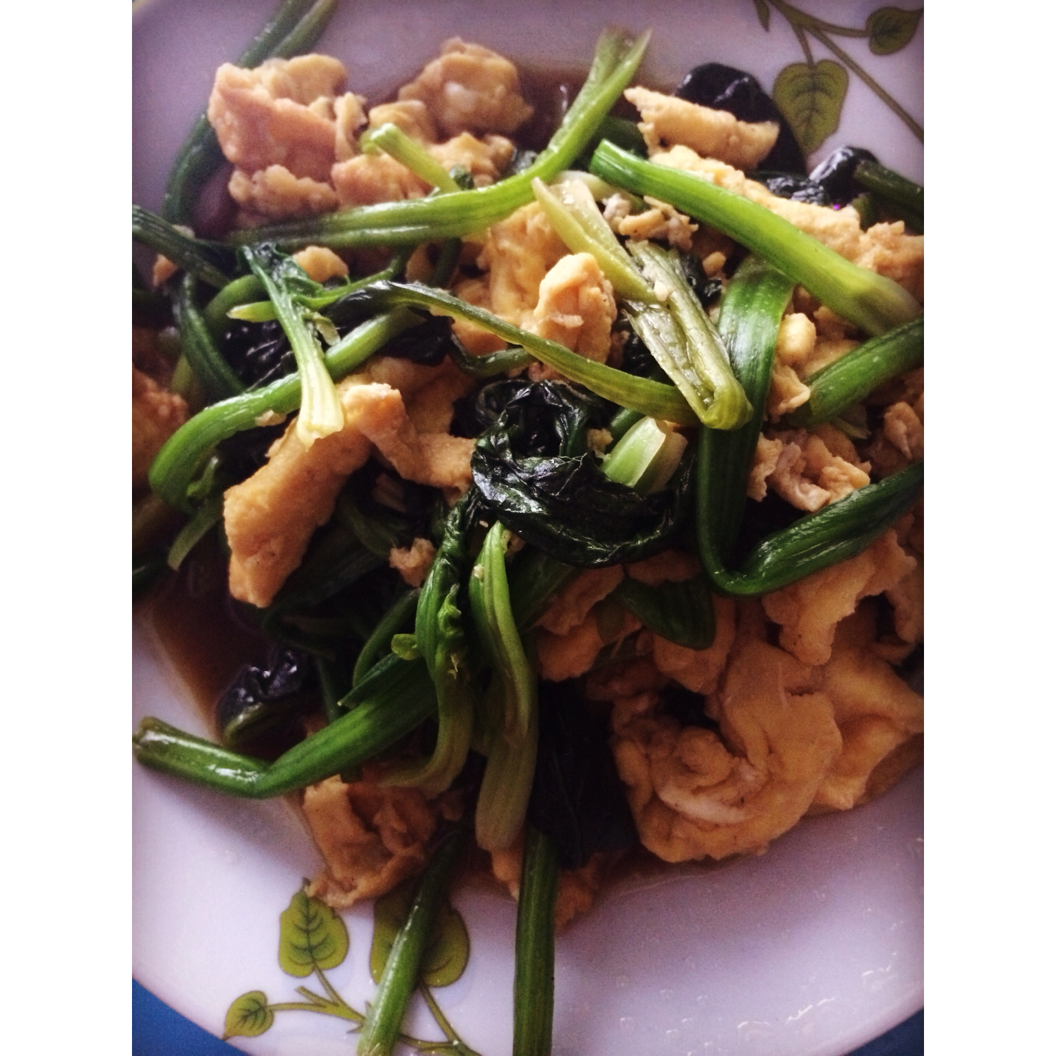 菠菜炒鸡蛋