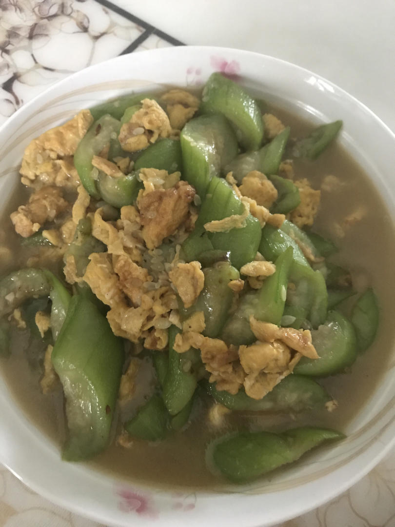丝瓜炒蛋（快手菜）