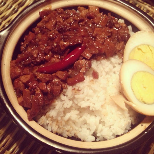 台式卤肉饭